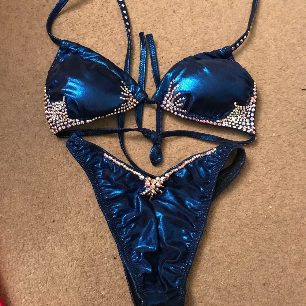 Figure suit